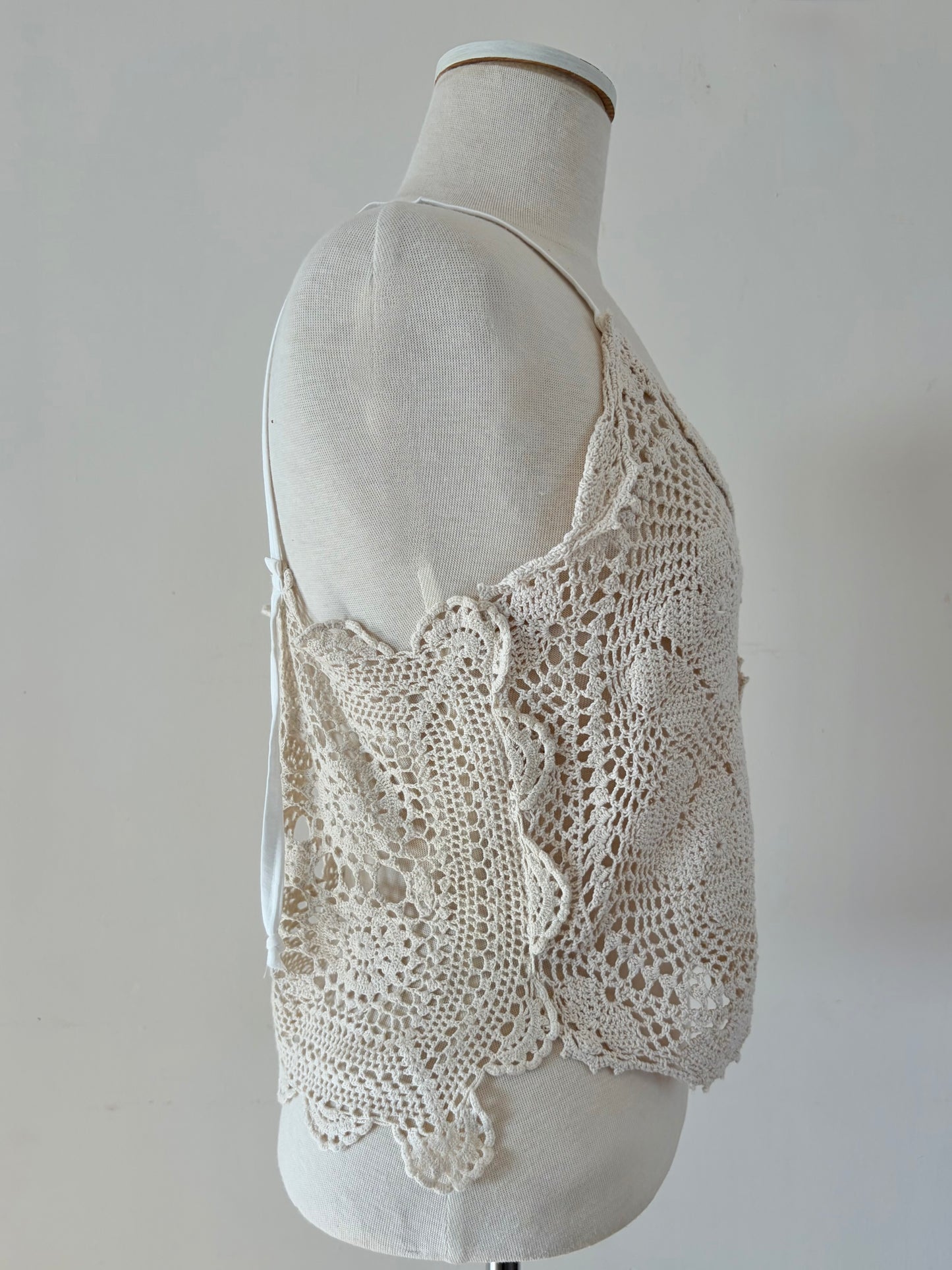 Doily spaghetti strap cammisole doily top size 10-12