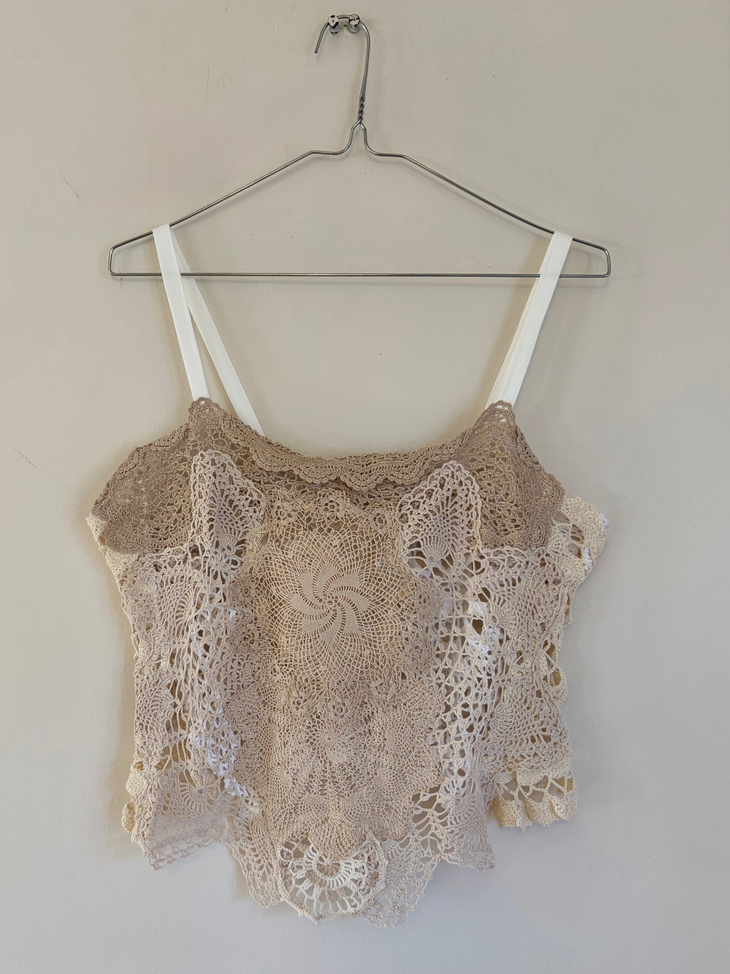 Doily spaghetti strap camisole singlet 8