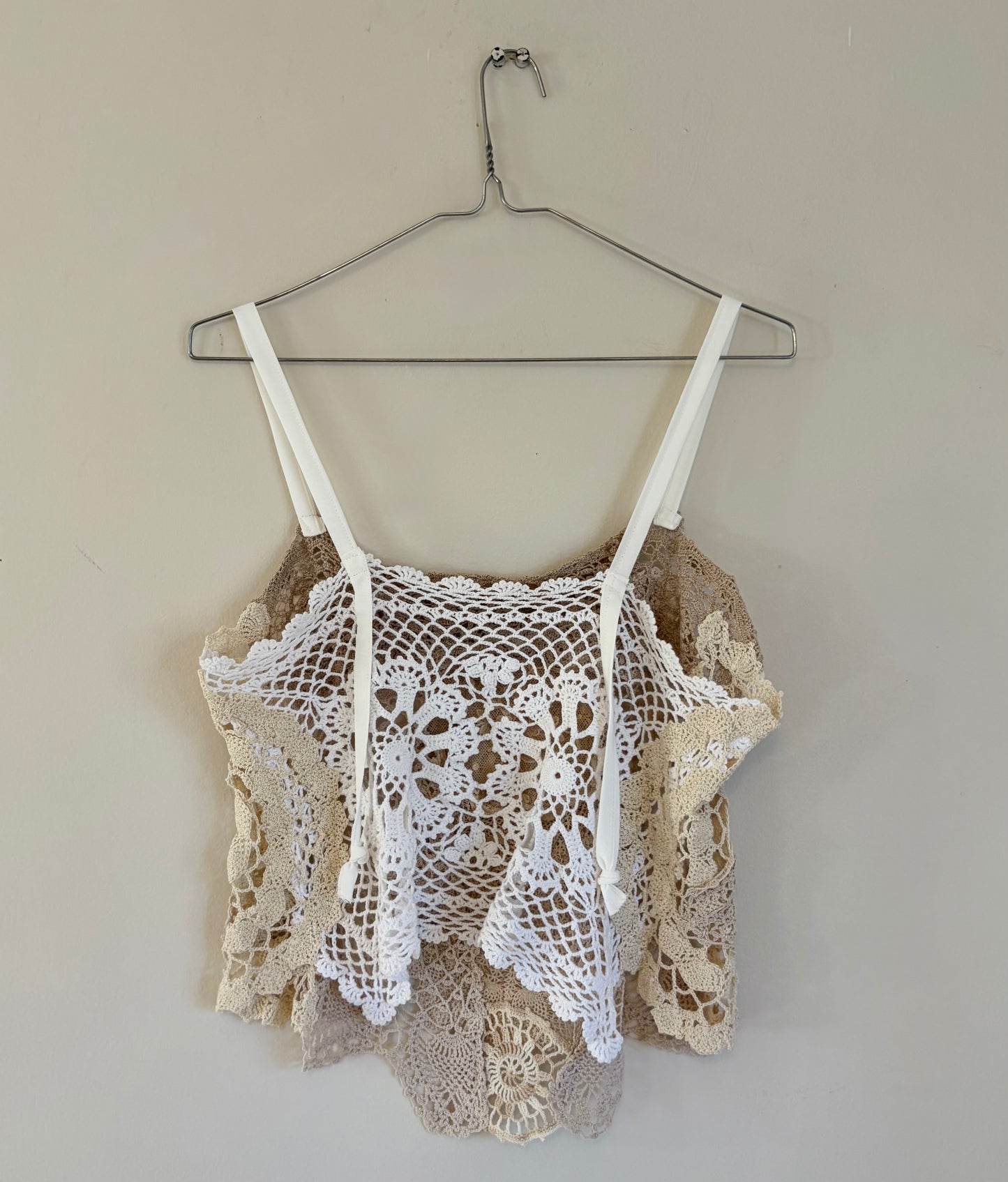 Doily spaghetti strap camisole singlet 8