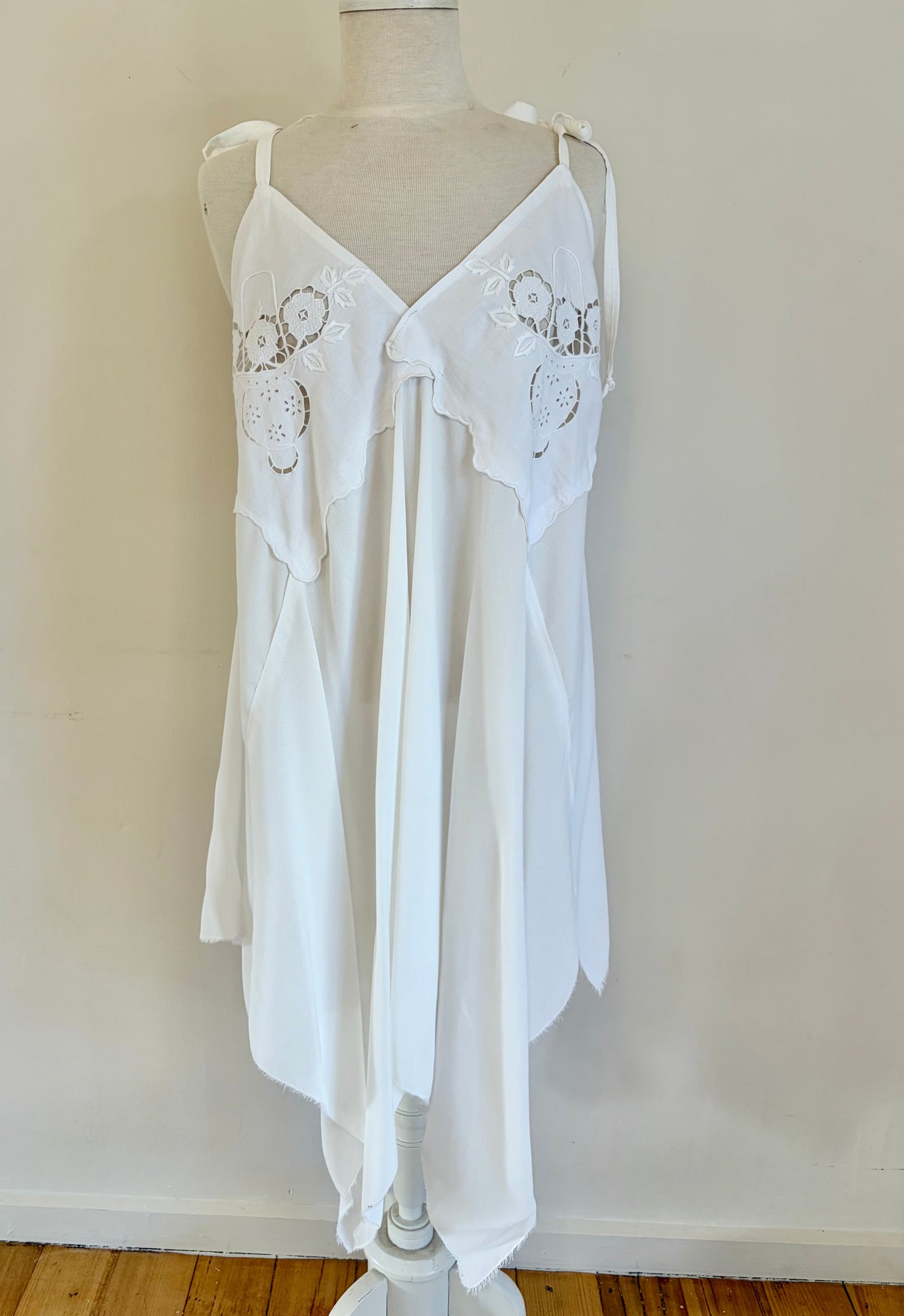 Entity Handkerchief Dress – Free Size 8–16