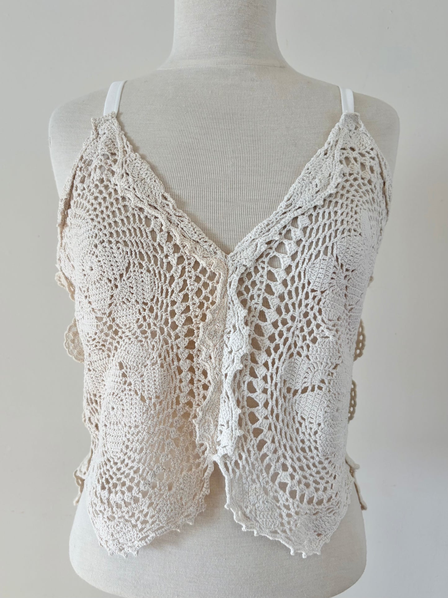 Doily spaghetti strap cammisole doily top size 10-12
